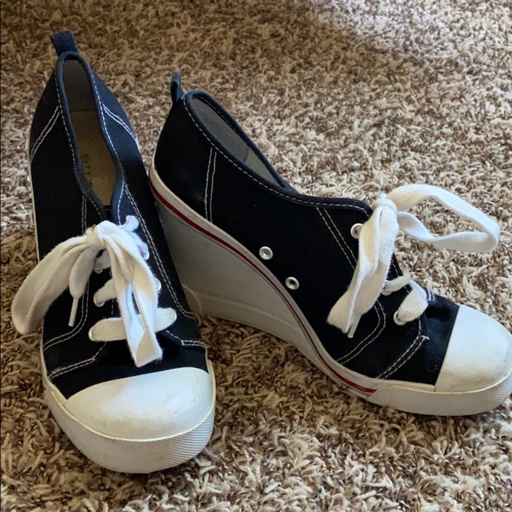 Converse heals
